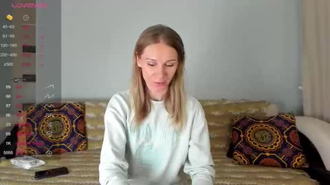 Amalia online show from December 15, 2025, 7:56 am