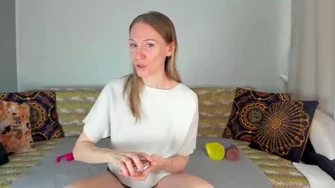 Amalia online show from March 9, 2026, 8:51 am