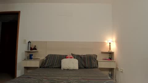 Snapshot of amancay_ chatting on January 21, 2025, 11:24 pm Amancay online show from January 21, 2025, 11:24 pm