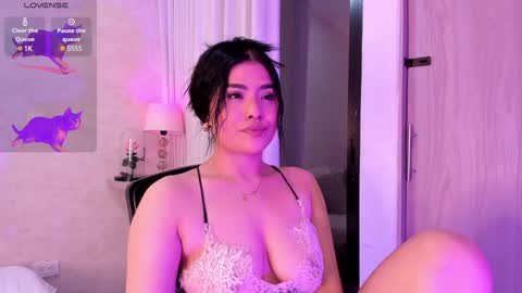 Snapshot of amanda_26 chatting on February 4, 2025, 11:59 pm Luisa online show from February 4, 2025, 11:59 pm