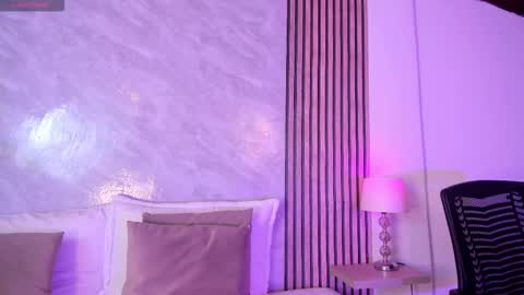 Snapshot of amanda_26 chatting on February 11, 2026, 1:54 am Luisa online show from February 11, 2026, 1:54 am