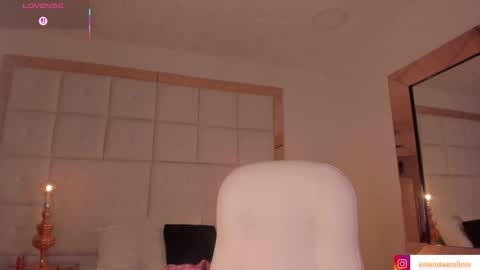 Snapshot of amanda_colin chatting on January 13, 2026, 1:22 am Amanda online show from January 13, 2026, 1:22 am