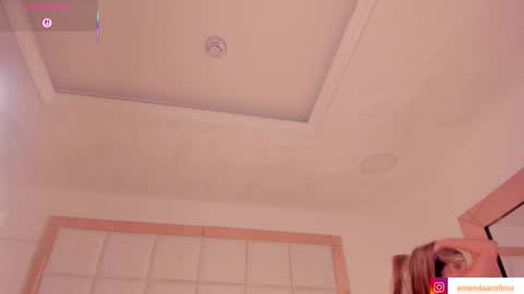 Snapshot of amanda_colin chatting on January 14, 2026, 10:03 pm Amanda online show from January 14, 2026, 10:03 pm