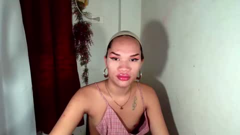 Amanda online show from October 25, 2025, 5:04 am