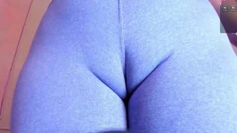 Amanda Marcuzzi  online show from September 28, 2025, 12:32 pm