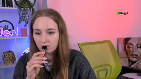 Snapshot of amanda_miki chatting on October 7, 2025, 1:41 pm Ami online show from October 7, 2025, 1:41 pm