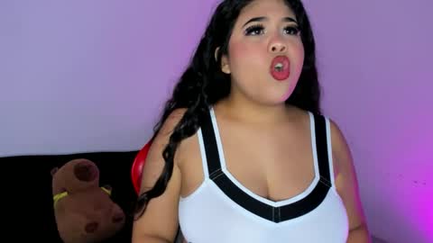 Snapshot of amanda_mooree_ chatting on December 5, 2025, 10:35 am Amanda Moore online show from December 5, 2025, 10:35 am