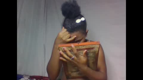 amandaaa25 online show from September 18, 2025, 9:11 am