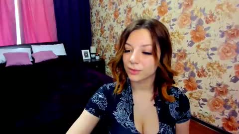 amandagracy_1 online show from March 9, 2025, 4:27 am