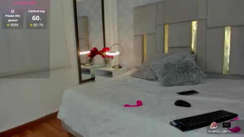 Snapshot of amandanordby_ chatting on October 5, 2025, 11:35 pm Miss Amanda online show from October 5, 2025, 11:35 pm
