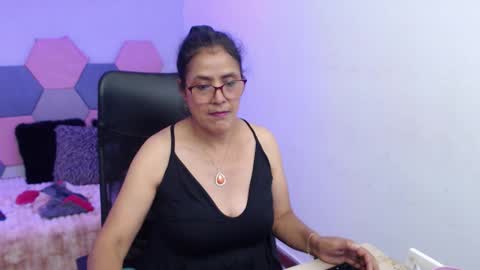 Snapshot of amandapeet chatting on November 10, 2025, 8:08 pm amandapeet online show from November 10, 2025, 8:08 pm