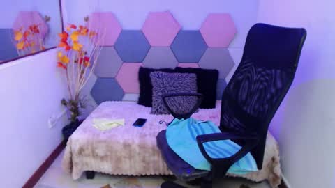 Snapshot of amandapeet chatting on November 13, 2025, 9:58 pm amandapeet online show from November 13, 2025, 9:58 pm