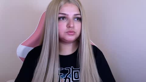 Amandha online show from February 5, 2025, 2:48 pm