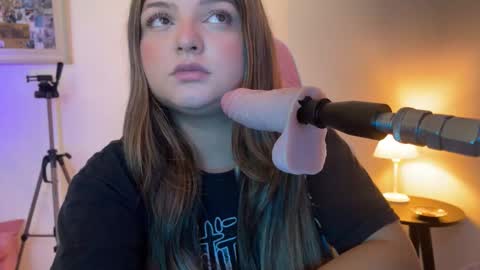 Snapshot of amandhaaa chatting on February 21, 2026, 4:41 pm Amandha online show from February 21, 2026, 4:41 pm