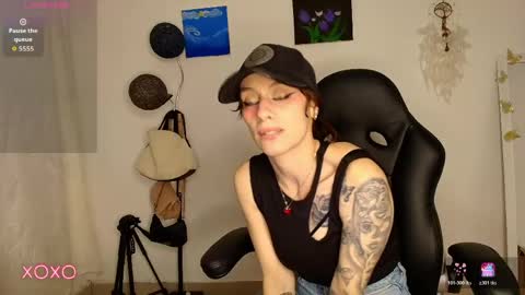 Amara Fey online show from May 5, 2026, 1:13 am