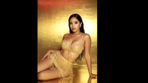 Snapshot of amara_lux chatting on December 3, 2025, 11:25 pm Amara Lux online show from December 3, 2025, 11:25 pm