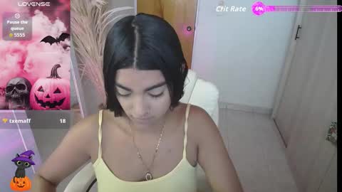 amara_silk online show from October 28, 2025, 7:05 pm
