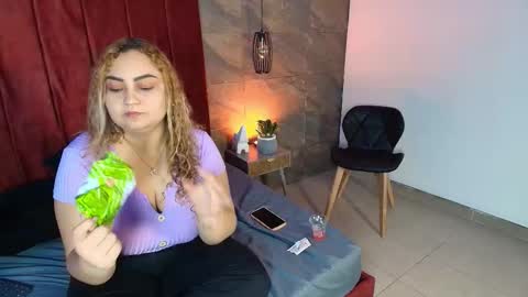Snapshot of amara_silk_ chatting on March 1, 2026, 4:36 am amara_silk_ online show from March 1, 2026, 4:36 am