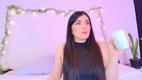 Amara Vega  online show from April 7, 2026, 4:51 pm