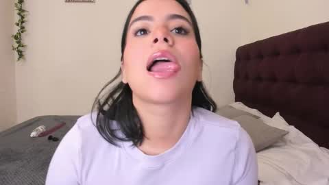 Snapshot of amaraa_01 chatting on December 16, 2025, 3:33 am Amaraa 01 online show from December 16, 2025, 3:33 am