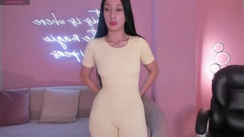 Amara Di online show from May 17, 2026, 11:23 pm