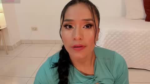 Snapshot of amaraht_ chatting on February 7, 2025, 1:15 am Amara online show from February 7, 2025, 1:15 am