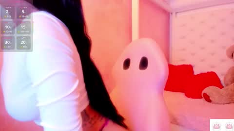 Snapshot of amarantha_milk2 chatting on December 16, 2025, 11:48 am amarantha online show from December 16, 2025, 11:48 am