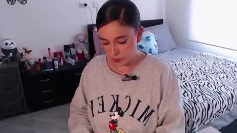 Mila  online show from February 12, 2025, 4:22 pm