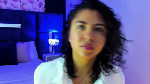 Emily online show from November 23, 2025, 11:43 am