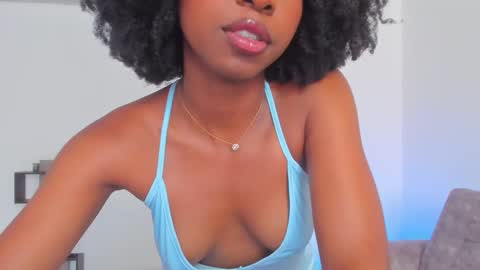 Snapshot of amatiistur chatting on December 22, 2025, 6:27 pm Tammy online show from December 22, 2025, 6:27 pm