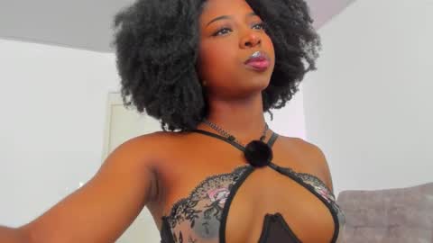 Snapshot of amatiistur chatting on March 7, 2026, 8:17 pm Tammy online show from March 7, 2026, 8:17 pm