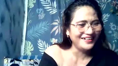 Snapshot of amazing_angel22 chatting on October 16, 2025, 9:49 pm amazing angel online show from October 16, 2025, 9:49 pm