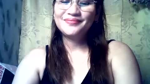 Snapshot of amazing_angel22 chatting on October 27, 2025, 2:59 am amazing angel online show from October 27, 2025, 2:59 am