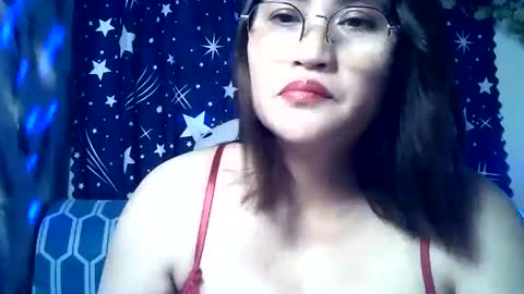 Snapshot of amazing_angel22 chatting on February 13, 2026, 5:42 pm amazing angel online show from February 13, 2026, 5:42 pm