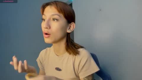 Snapshot of amazing_girlx18 chatting on March 1, 2026, 4:42 pm zoe jack and patraick online show from March 1, 2026, 4:42 pm