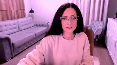 Izza online show from April 2, 2026, 9:40 am