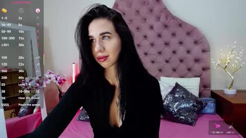 Amazon online show from October 1, 2025, 12:44 pm