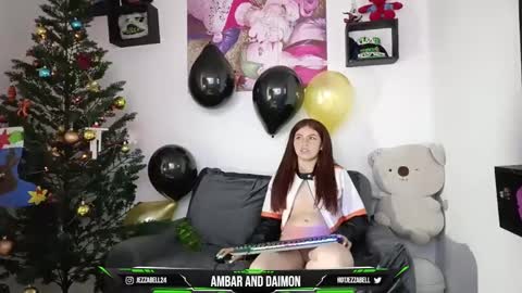 Snapshot of ambar_and_daimon_ chatting on January 2, 2025, 4:52 am AMBAR AND DAIMON online show from January 2, 2025, 4:52 am