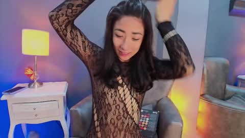 Snapshot of ambar_oishi_ chatting on January 18, 2026, 2:32 pm CALL ME ABRIL online show from January 18, 2026, 2:32 pm