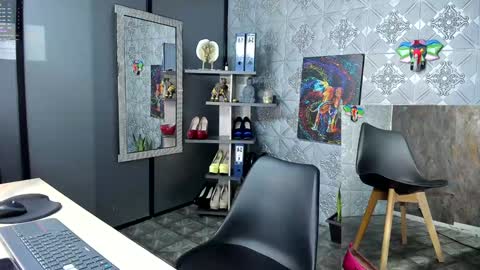 Snapshot of ambar_rose2 chatting on December 5, 2024, 10:33 am ambar rose2 online show from December 5, 2024, 10:33 am