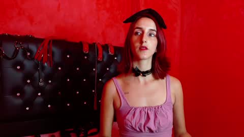Snapshot of ambar_roux1 chatting on February 5, 2025, 2:37 pm ambar_roux1 online show from February 5, 2025, 2:37 pm