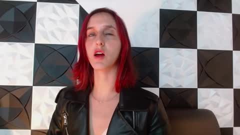 Snapshot of ambar_roux1 chatting on February 10, 2025, 3:53 pm ambar_roux1 online show from February 10, 2025, 3:53 pm
