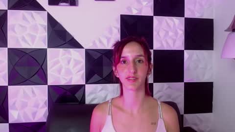 Snapshot of ambar_roux1 chatting on February 13, 2025, 6:27 pm ambar_roux1 online show from February 13, 2025, 6:27 pm