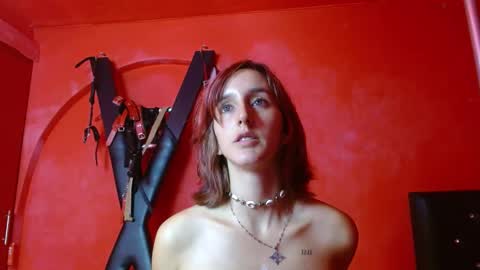 Snapshot of ambar_roux1 chatting on March 12, 2025, 5:02 am ambar_roux1 online show from March 12, 2025, 5:02 am