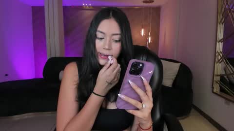 Snapshot of ambarjames_ chatting on September 10, 2025, 11:54 am Ambar online show from September 10, 2025, 11:54 am