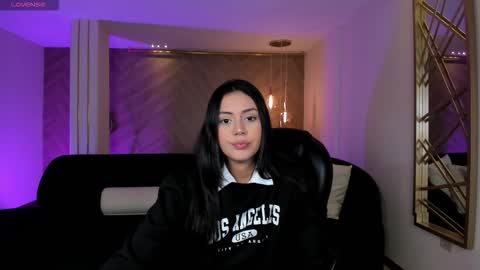 Snapshot of ambarjames_ chatting on September 11, 2025, 11:54 am Ambar online show from September 11, 2025, 11:54 am