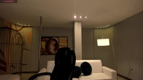 Snapshot of ambarjames_ chatting on October 9, 2025, 10:24 am Ambar online show from October 9, 2025, 10:24 am