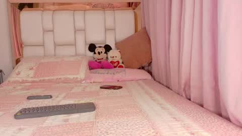 Snapshot of ambarrossi_ chatting on May 27, 2026, 11:40 am online show from May 27, 2026, 11:40 am
