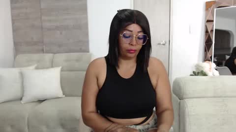  Amber Sofhia  online show from December 3, 2025, 8:29 pm