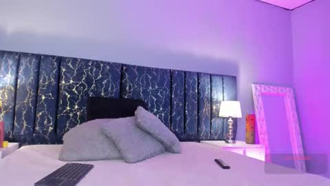  Amber  online show from November 15, 2025, 6:15 pm